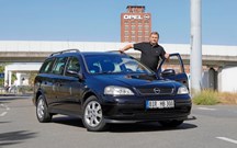 Astra Caravan com 600 mil km é estrela no museu Opel Classic