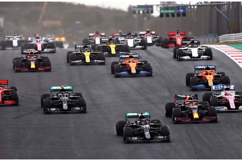 Pilotos de F1 elogiam circuito do Algarve