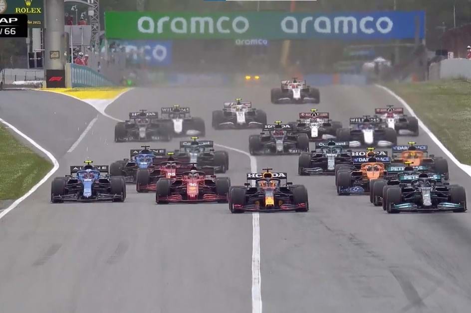 Hamilton vence GP Espanha pela sexta vez e iguala recorde de Schumacher