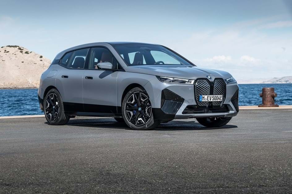 BMW iX: novo SUV eléctrico com autonomia até 630 km; saiba quanto custa ...