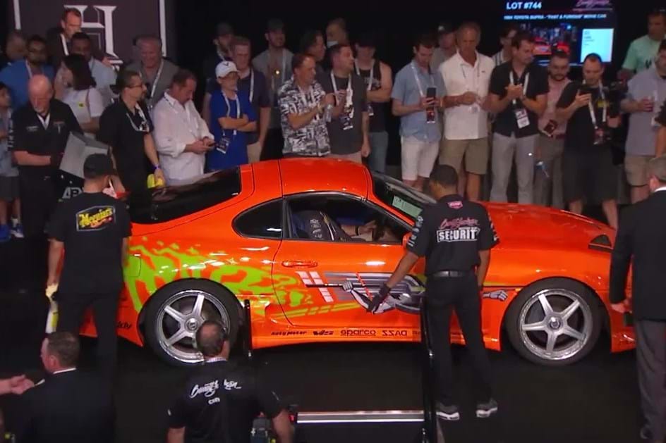 Toyota Supra de 'Velocidade Furiosa' vendido por 460 mil euros