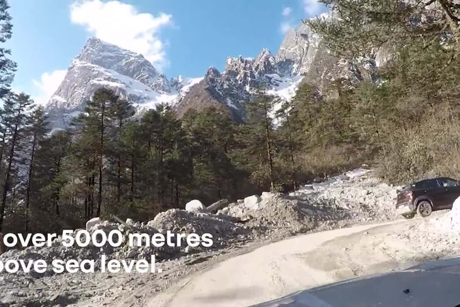 Himalaias põem Renault Kiger à prova