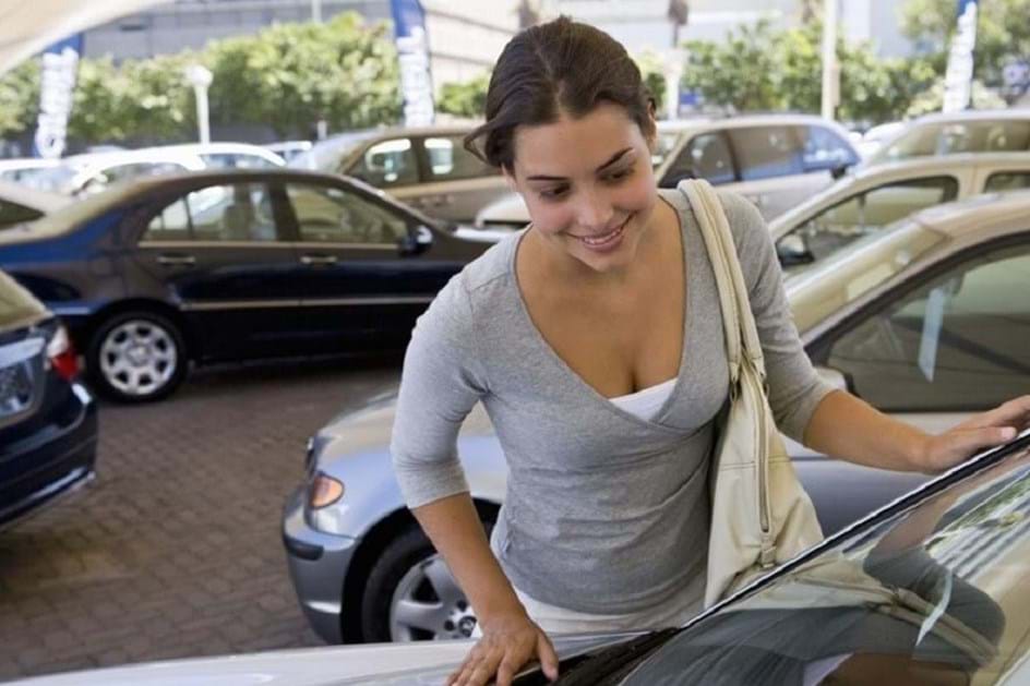 Vendas automóveis sobem 27,3% até Junho