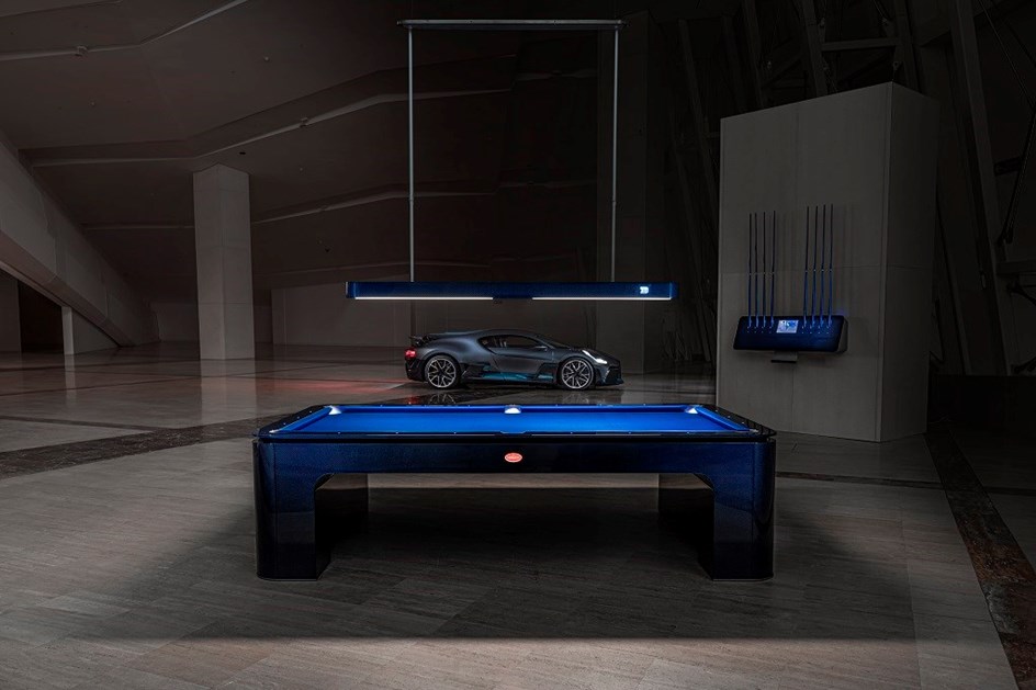 Primeira mesa de 'pool' da Bugatti pronta para entrega