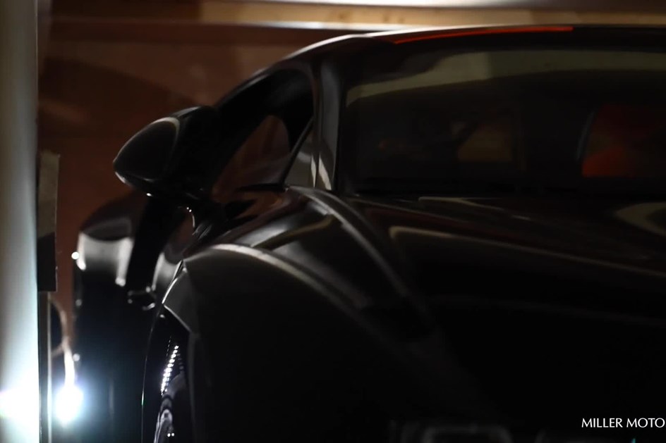 Bugatti Chiron Super Sport 300+ recebido nos EUA com fogo de artifício