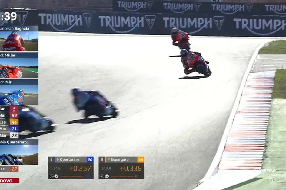 MotoGP: Miguel Oliveira cai e sai de maca do GP Algarve