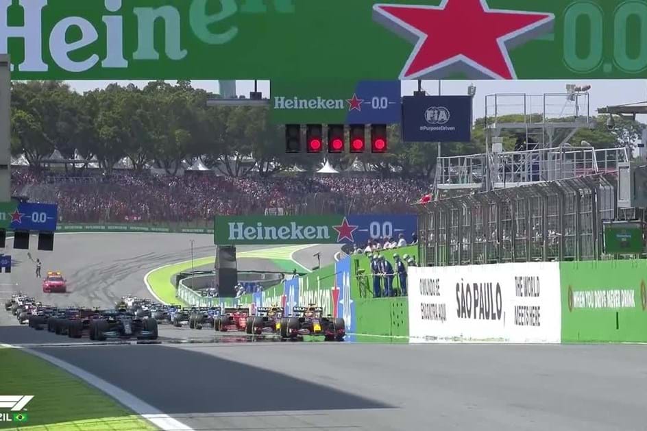 Fórmula 1: Hamilton bate Verstappen no GP Brasil em corrida memorável