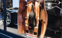 Sem ideias para a passagem de ano? Abra uma 'Bouteille Noire' da Bugatti!