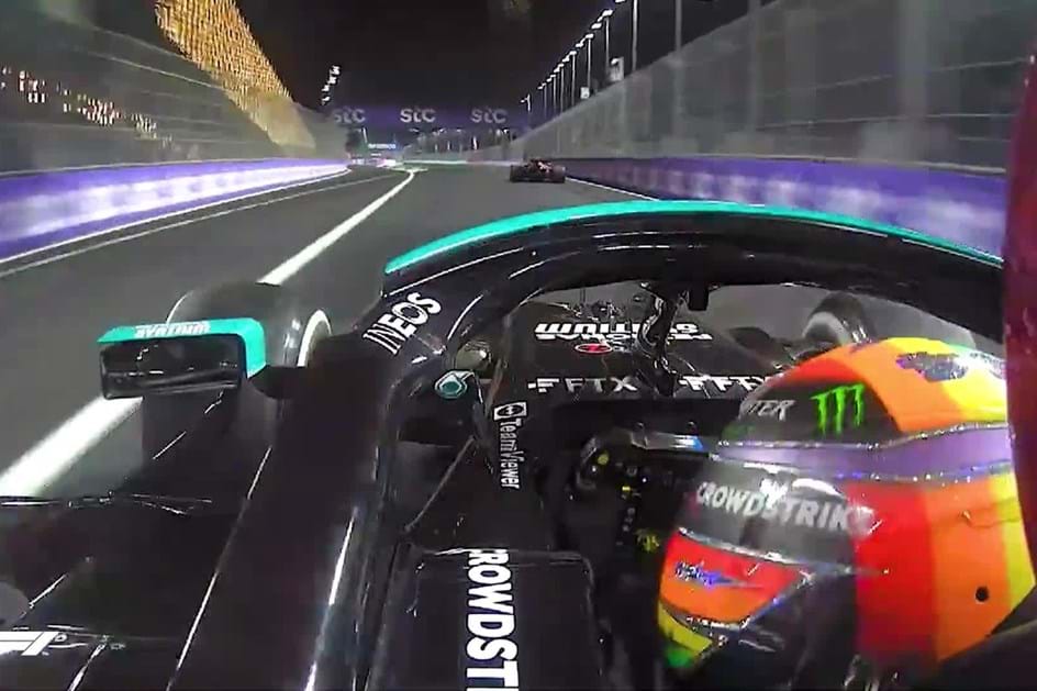 Hamilton vence GP Arábia Saudita; título decidido na última corrida
