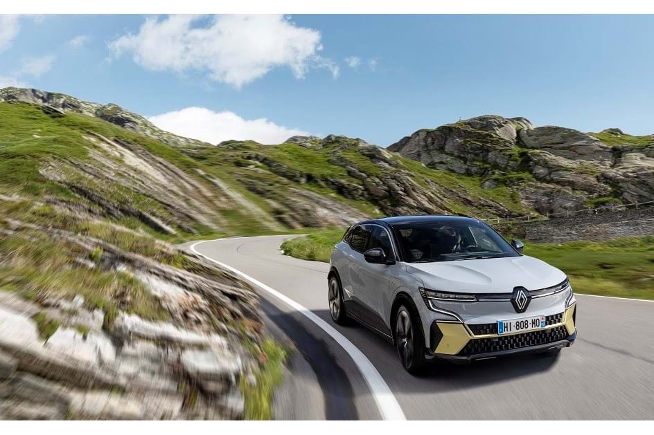 Renault Mégane E-Tech Electric chega em Fevereiro e já tem preços