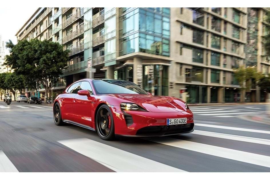 Porsche Taycan Sport Turismo chega na Primavera: saiba quanto custa