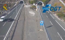Faz 8 km em contra-mão para fugir a controlo policial