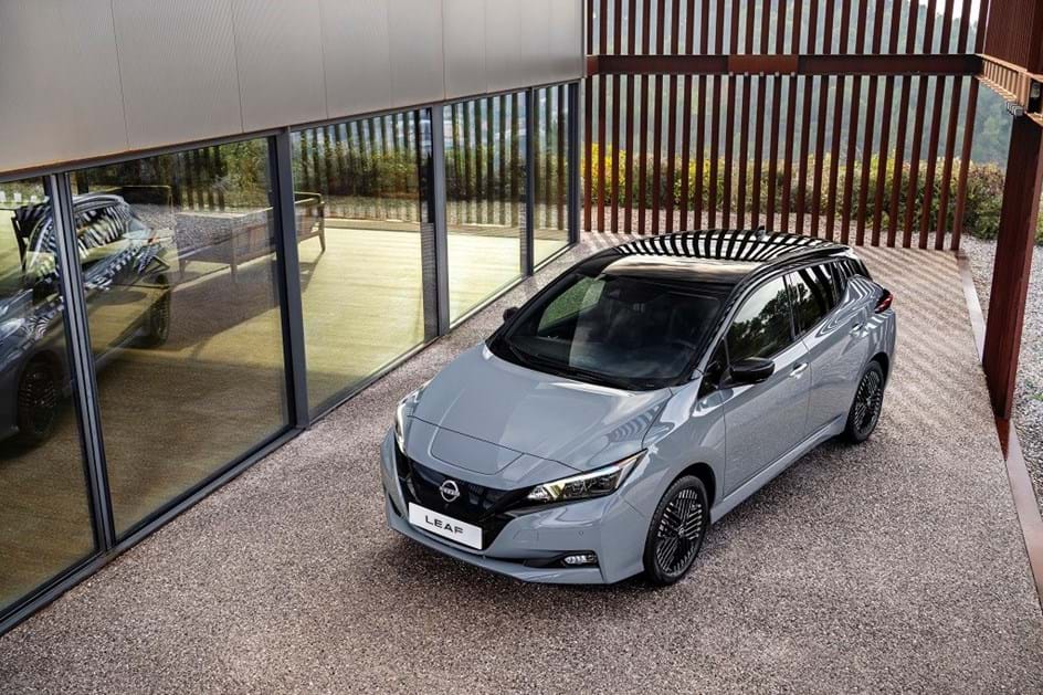 Nissan Leaf actualizado ganha cores mais vibrantes