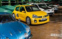 Renault britânica desfez-se da colecção; Clio II V6 passou dos 100 mil euros