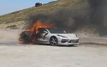 Testes acabaram mal: Chevrolet Corvette reduzido a cinzas