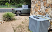 Cirurgião usa Rivian como gerador eléctrico para fazer vasectomia