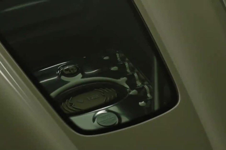 Pagani C10 vai ter caixa manual; saiba os pormenores antes da estreia oficial