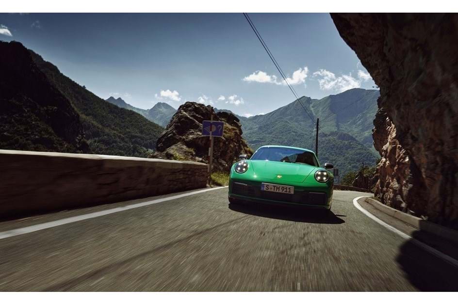 Porsche 911 Carrera T: mais leve para pura condução desportiva