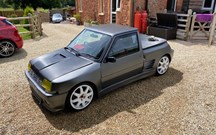 Renault 5 GT Turbo é agora uma 'pickup' super vitaminada