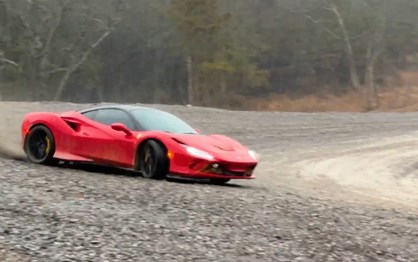 Ferrari F8 Tributo é agora um super desportivo de ralis