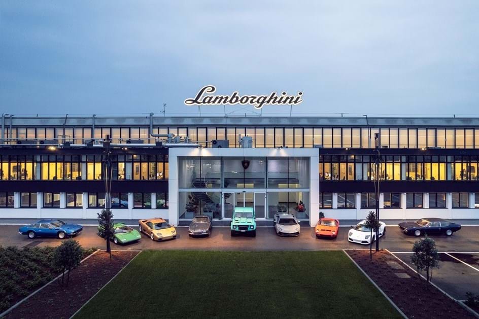Honra ao V12: Lamborghini celebra 60 anos com festas em três continentes