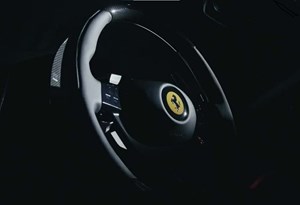 Novo Roma Spider: Ferrari lança aperitivo nas redes sociais antes da estreia