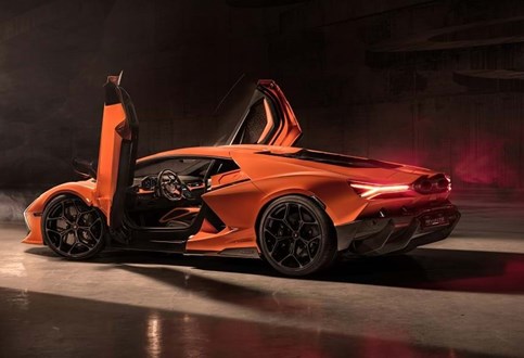 Lamborghini Revuelto: a força de um vulcão híbrido de 1.015 cv