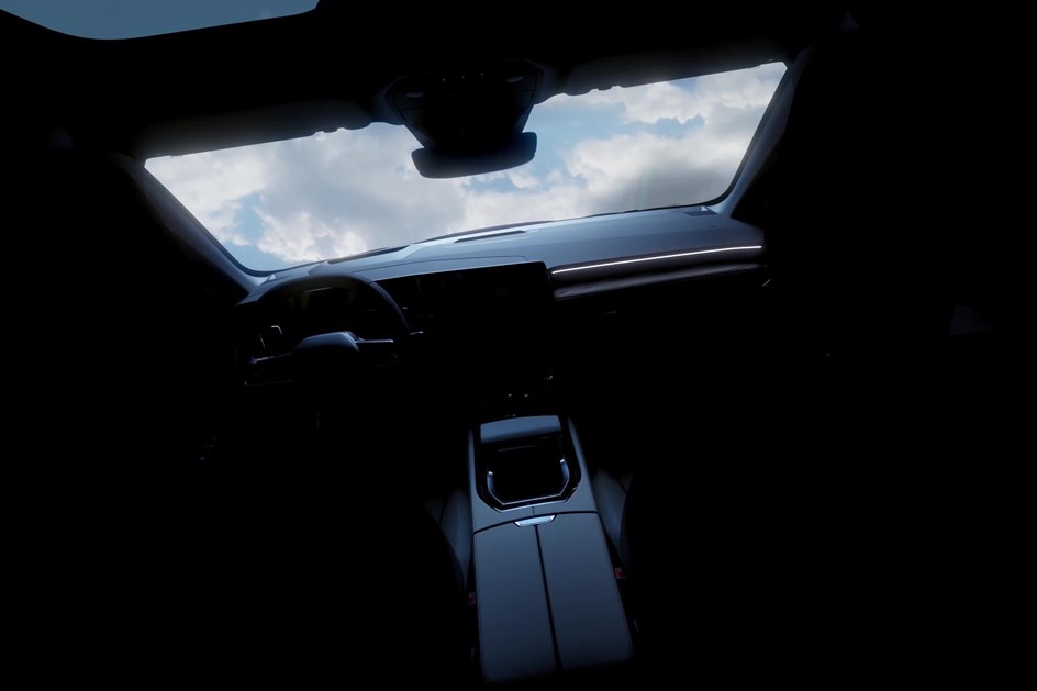 Interior luminoso: Renault mostra mais detalhes da nova Espace