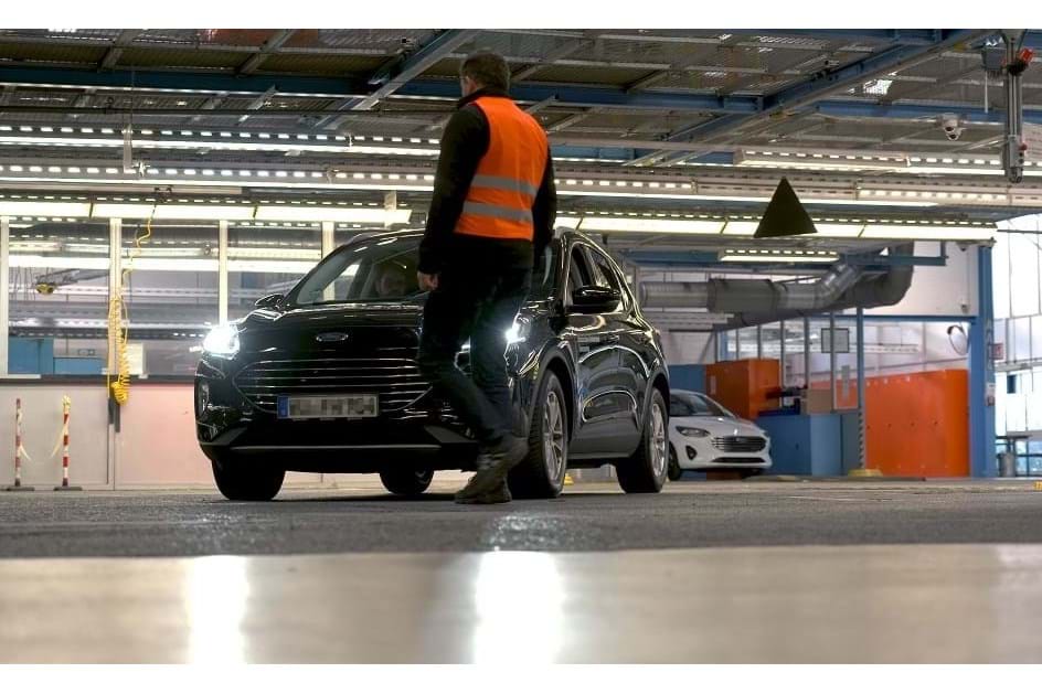 Sem condutor: ''eléctricos'' da Ford vão fazer ensaios finais de forma autónoma