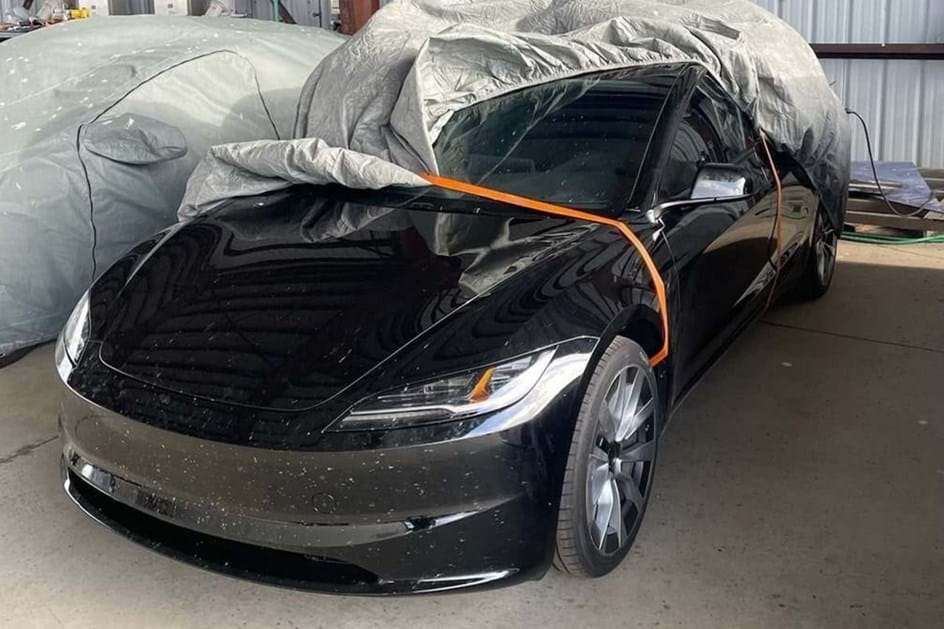 Imagem “pirata” de Tesla Model 3 renovado já é viral nas redes sociais