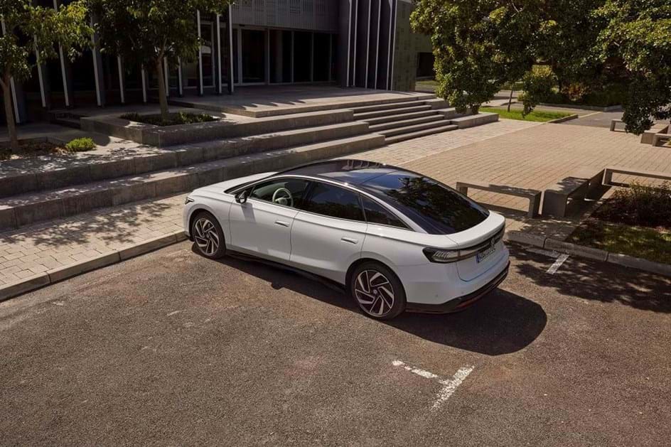 Volkswagen ID.7: 700 km eléctricos para fazer frente à Tesla