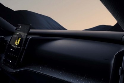 Volvo EX30 exibe o melhor do 'design' escandinavo… com ecrã à Tesla?!