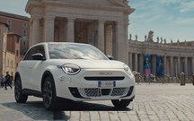 Fiat 600 ainda não foi apresentado mas já foi ao Vaticano