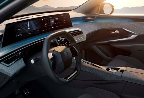 Metaformose total: novo Peugeot 3008 será 'fastback' eléctrico com 'i-Cockpit' panorâmico 
