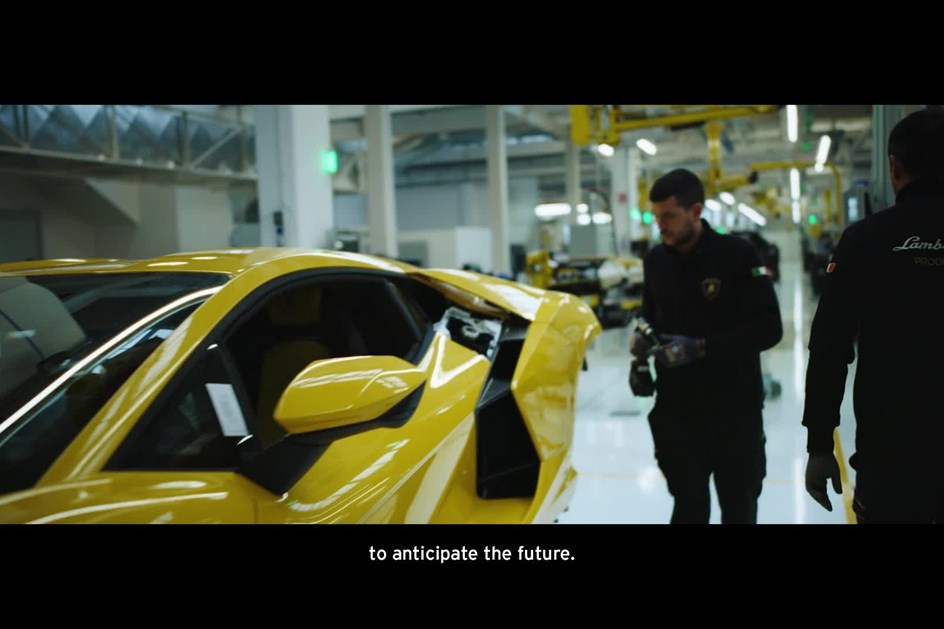 Lamborghini festeja 60 anos com vídeo dedicado aos seus trabalhadores