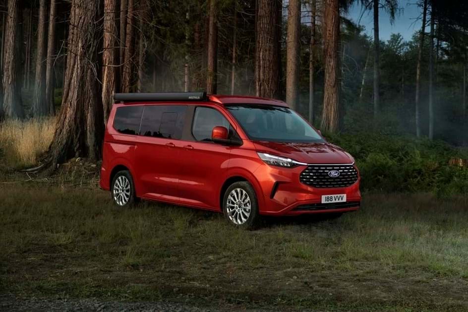 Transit Custom Nugget: o novo convite da Ford para ''escapadinhas''