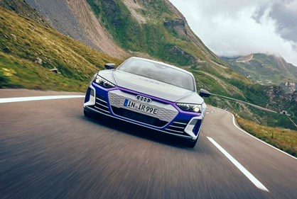 Audi RS e-tron GT ganha série glacial Ice Race Edition