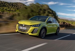 Peugeot 208 renovado revela preços e abre encomendas