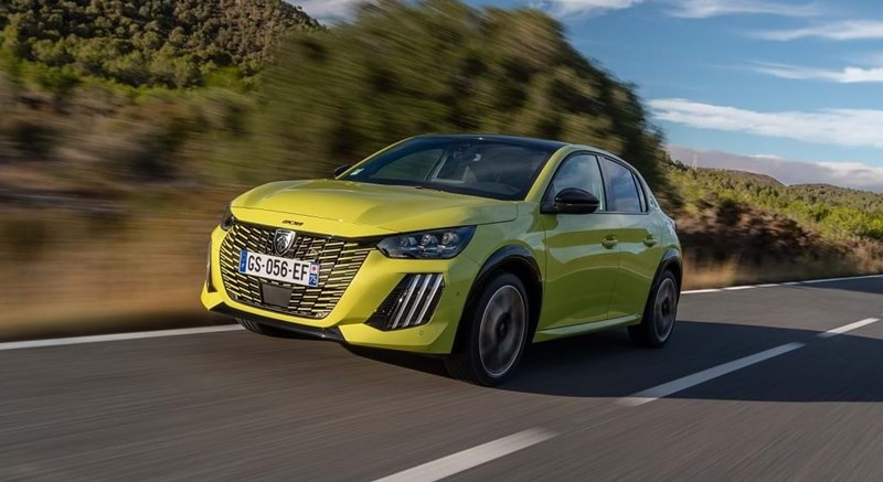 Peugeot 208 renovado revela preços e abre encomendas