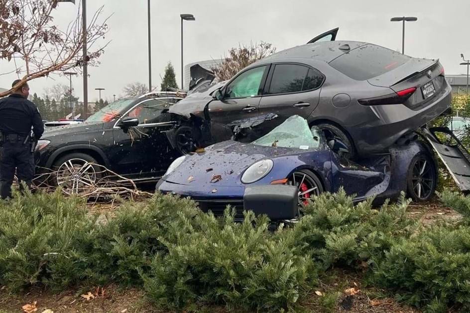 Mecânico brinca com Giulia Quadrifoglio alheio: três desportivos destruídos!