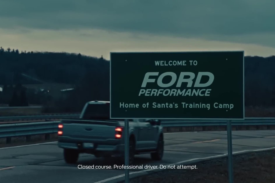 Sacrifício natalício: veja como a Ford Performance treinou o Pai Natal