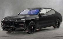 Um Mansory muito negro: BMW Série 7 recheado a fibra de carbono