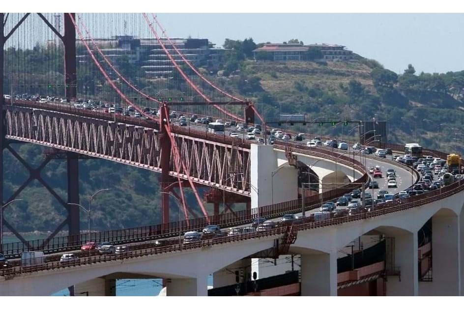 Ponte 25 de Abril fecha na madrugada de domingo para manutenção