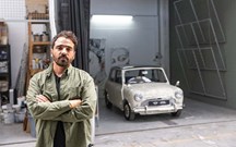 Vhils ''fura'' chapa dum Mini para criar obra de arte única