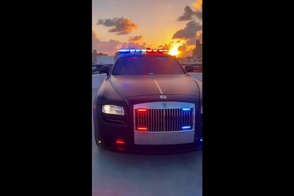  Perseguir bandidos em Miami vai ser um luxo!