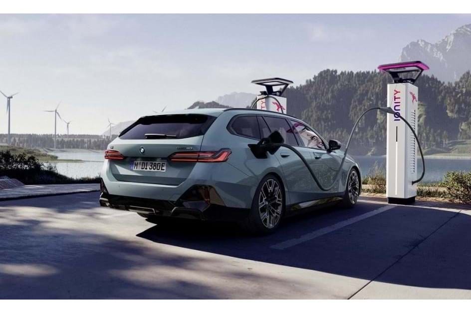 BMW oferece carregamentos ilimitados na rede Ionity