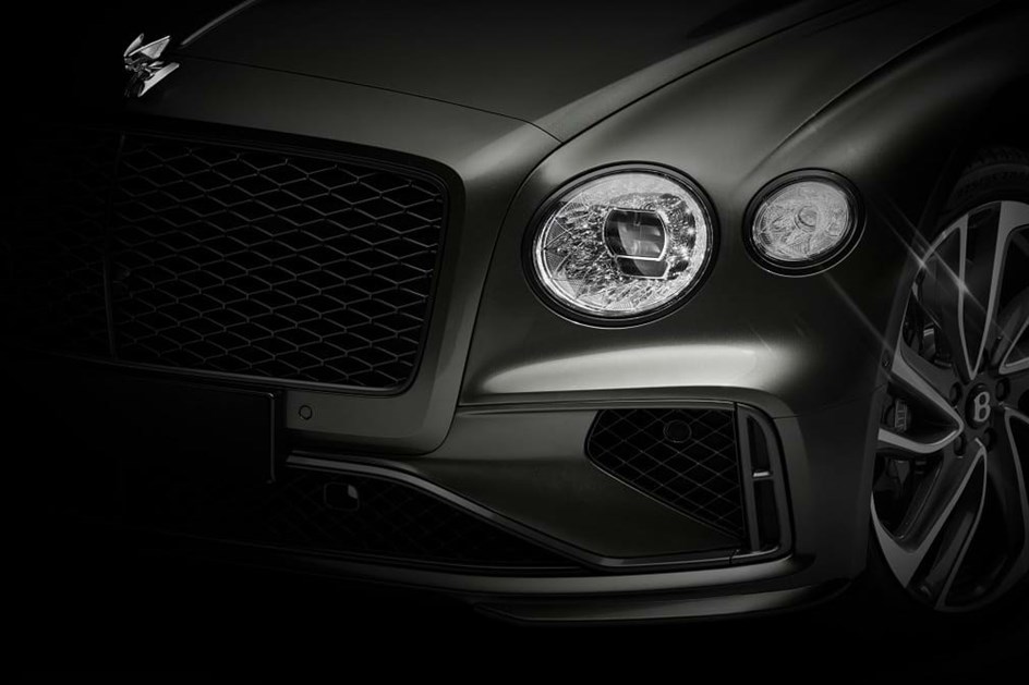 Bentley Flying Spur Hybrid a ''voar'' com 782 cv de potência