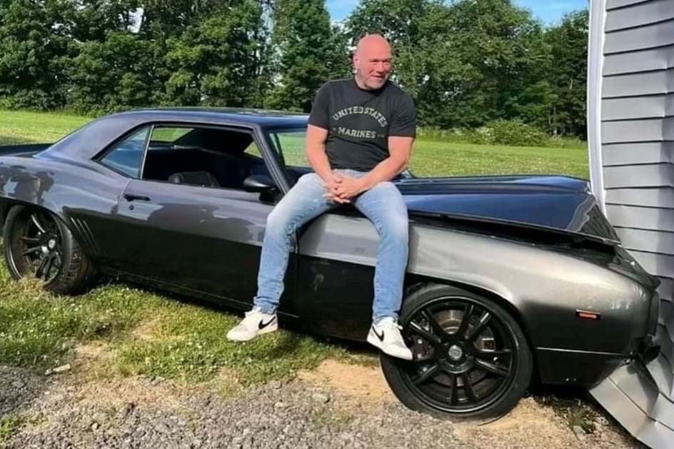 Presidente do UFC falha entrada na garagem e destrói 'muscle car'