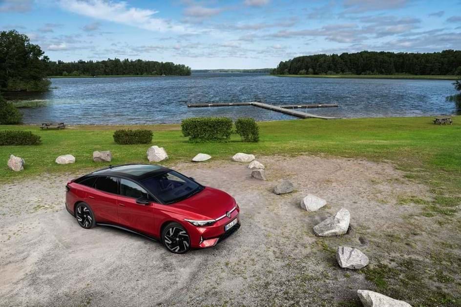 Volkswagen ID.7 GTX já pode ser encomendado; saiba quanto custa