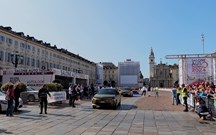 Passado com um olho no futuro: 130 Lancia Delta ao desfile em Turim